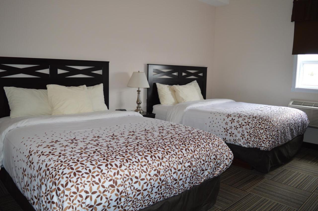 Auberge Macdonald Guest Inn Iroquois Falls 外观 照片