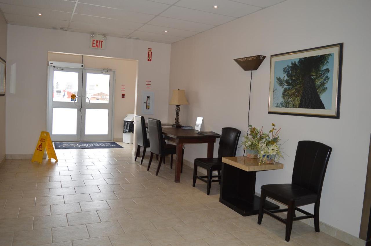 Auberge Macdonald Guest Inn Iroquois Falls 外观 照片